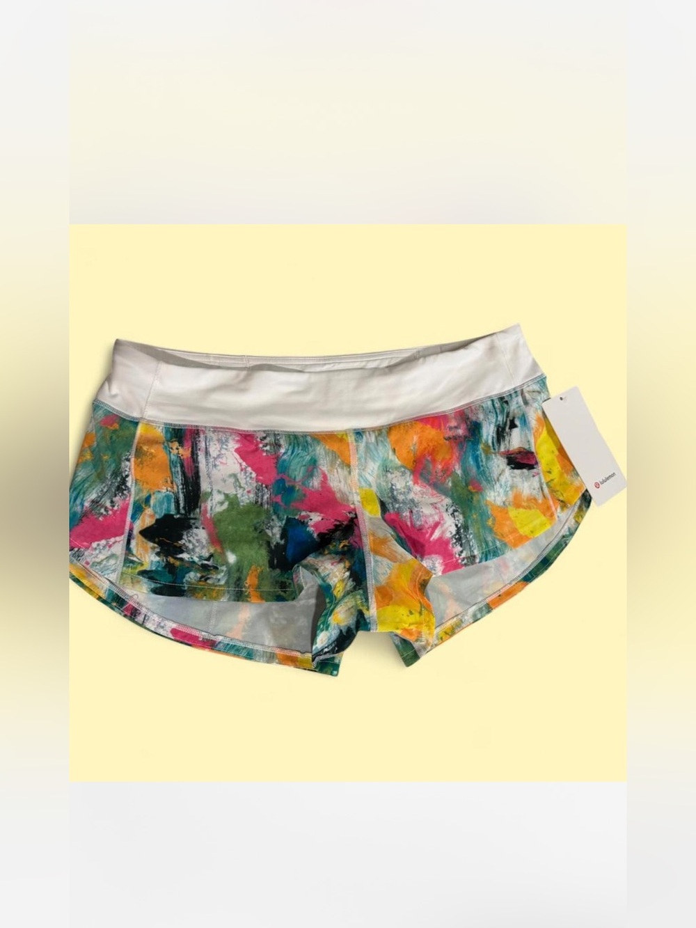Lululemon Speed Up Low-Rise Lined Short 2.5" - No
Limits White Multi / White